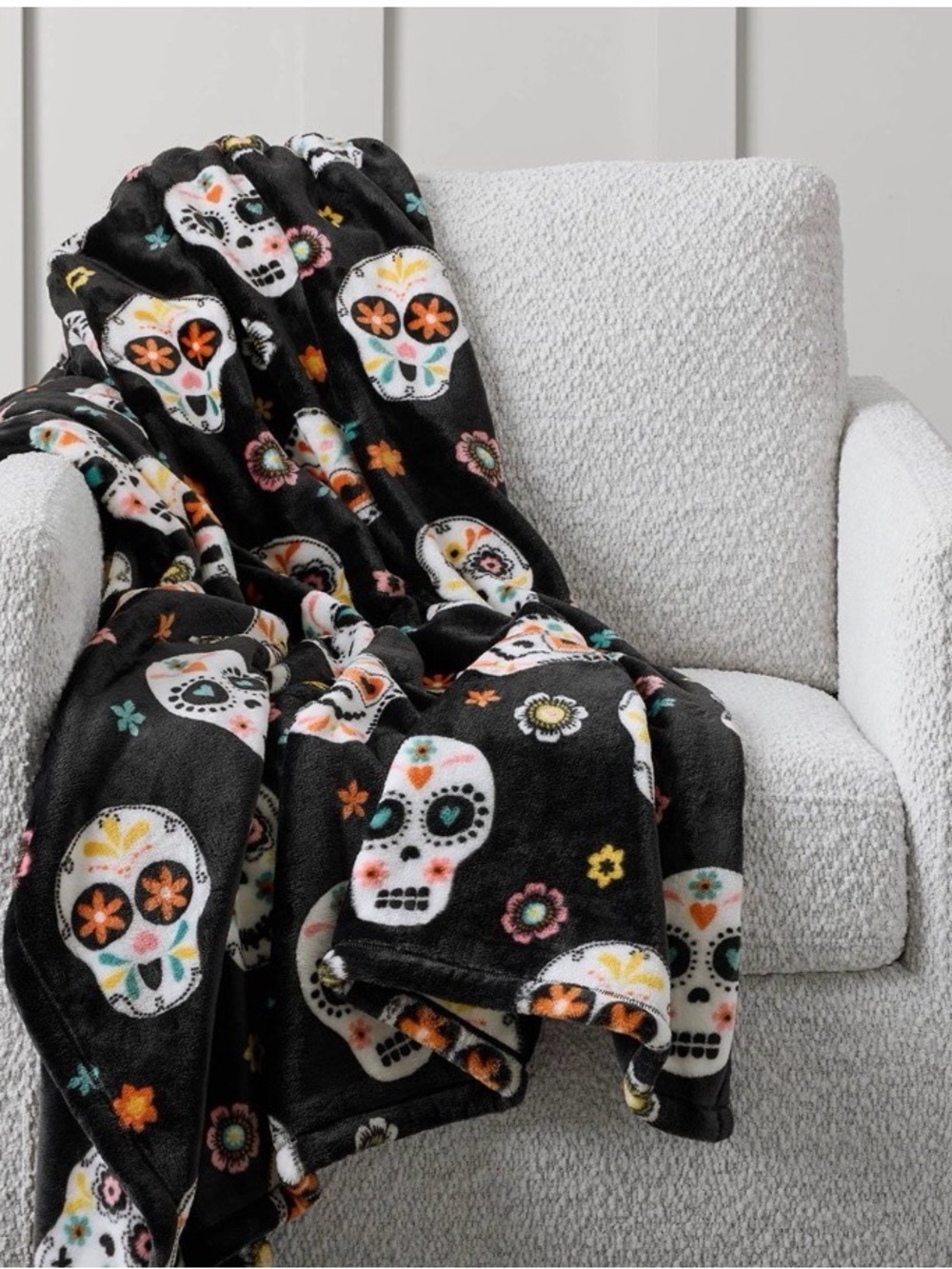 Plush Day of the Dead Skull Throw Blanket - Black
